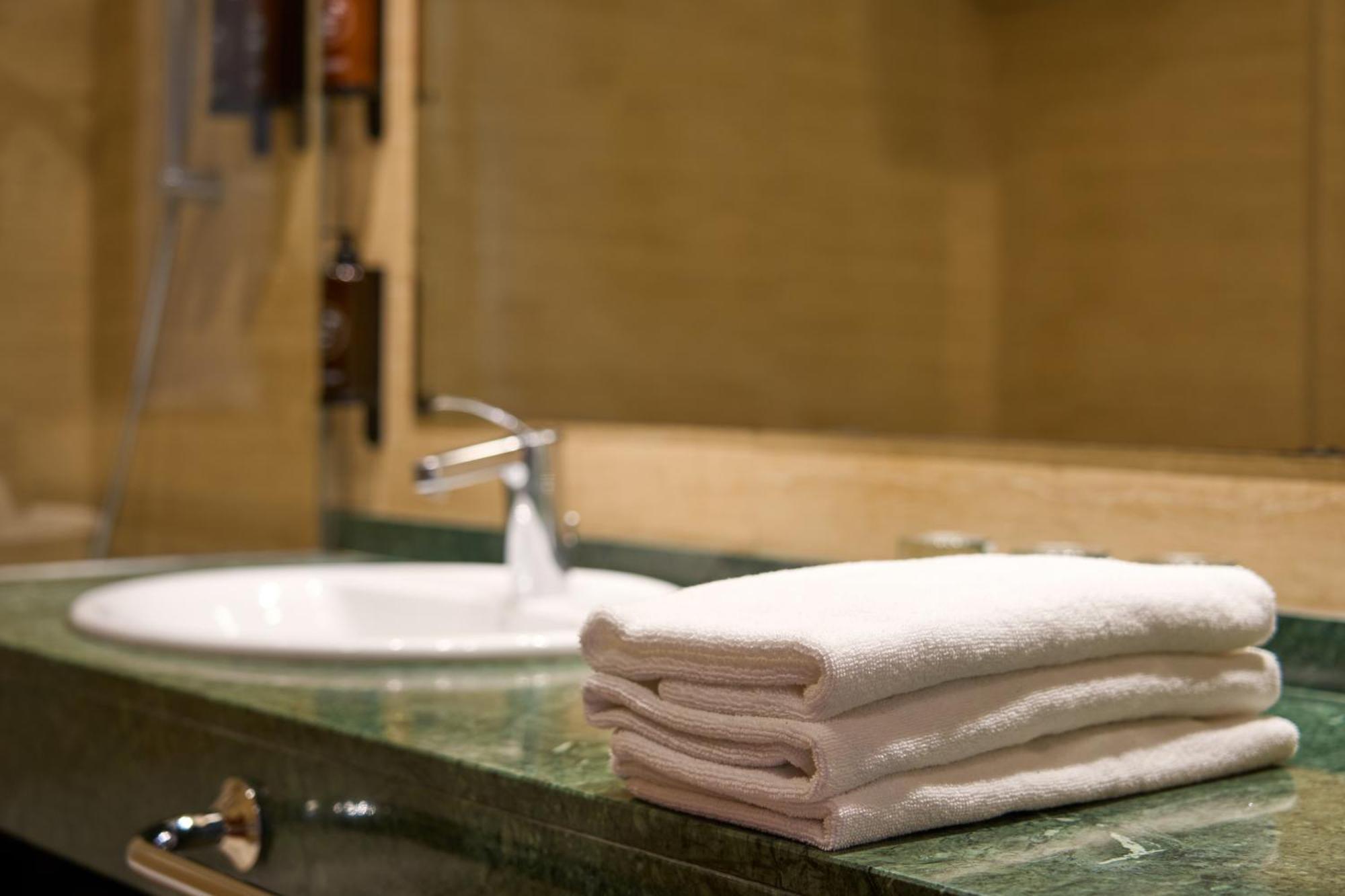 Twin Room with Extra Bed,1686424537:JPEG